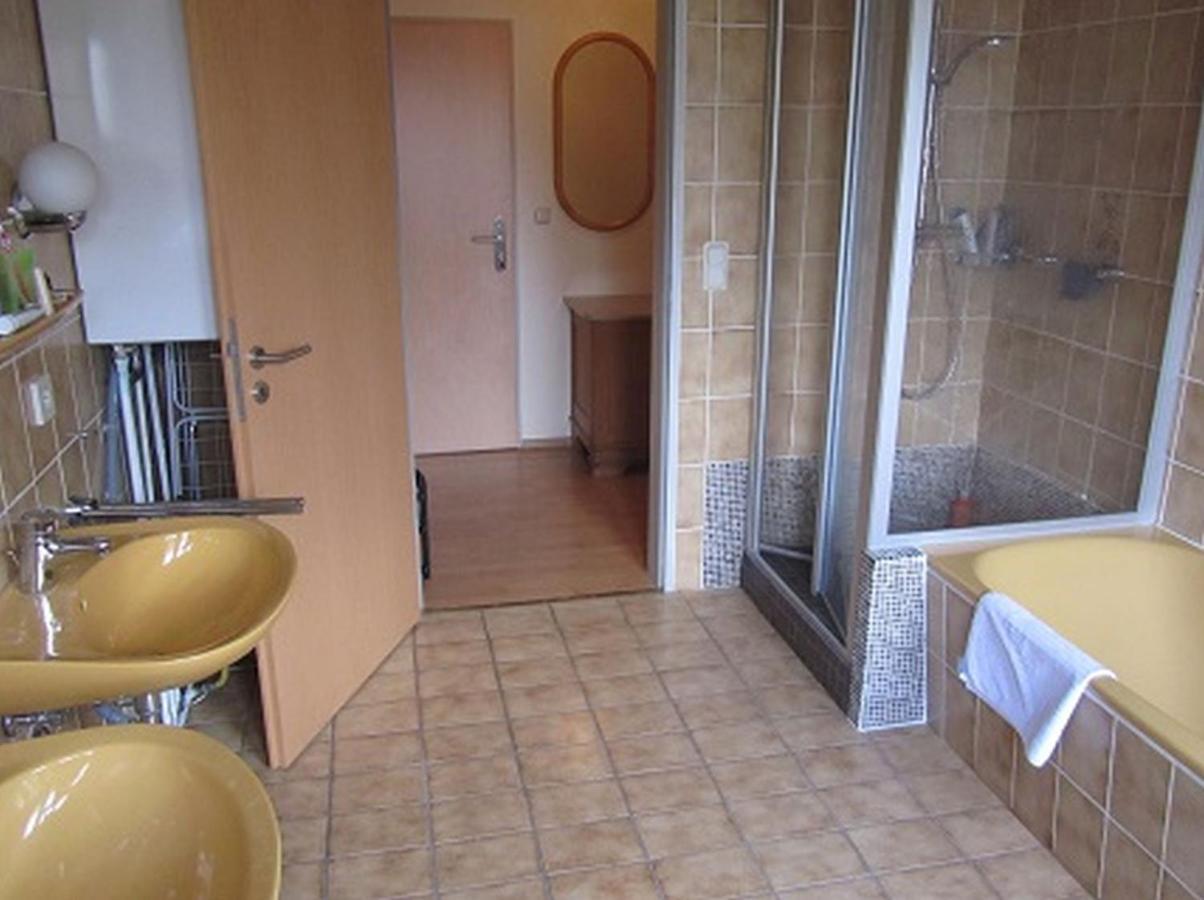 Apartment Tenge